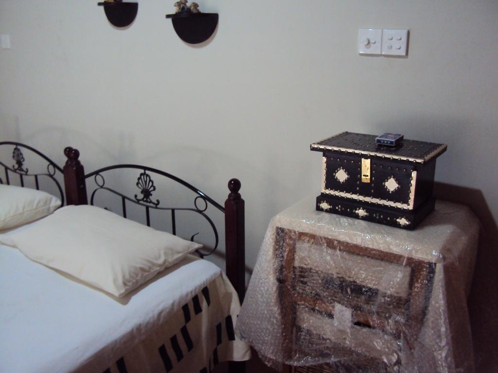 Araliya Home Stay Канді Екстер'єр фото